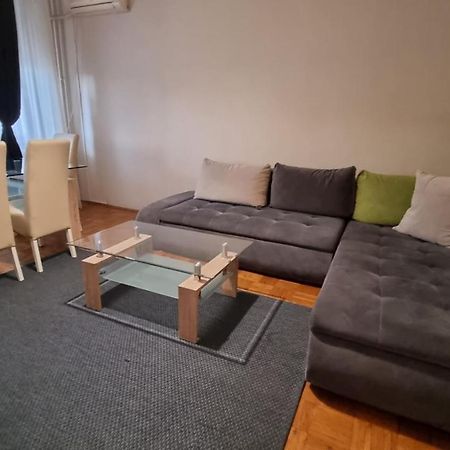 Slavija Square Apartments Beograd Bagian luar foto