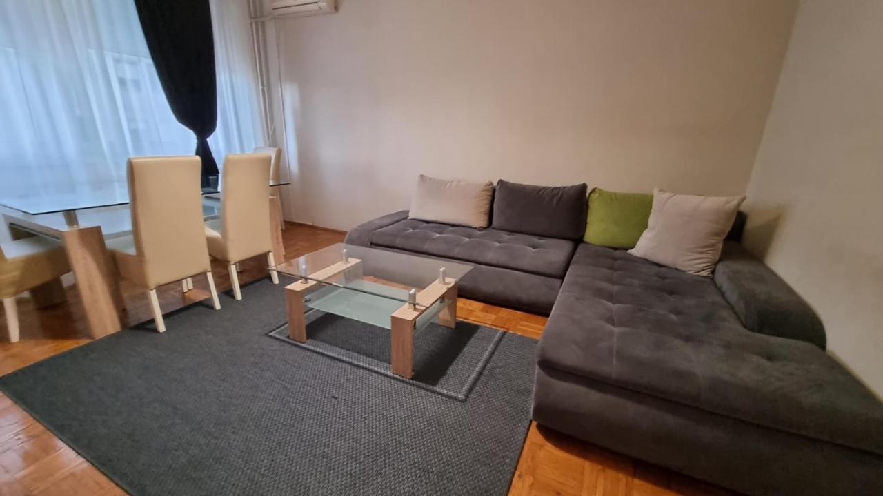 Slavija Square Apartments Beograd Bagian luar foto
