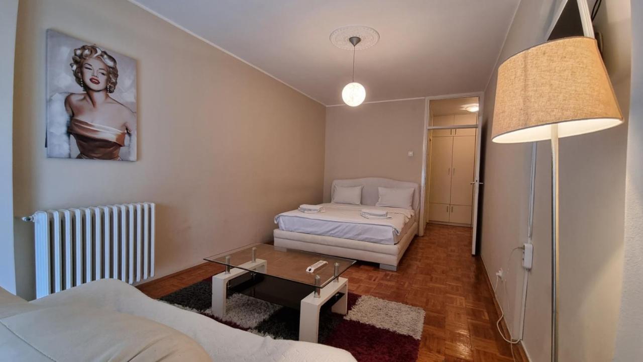 Slavija Square Apartments Beograd Bagian luar foto