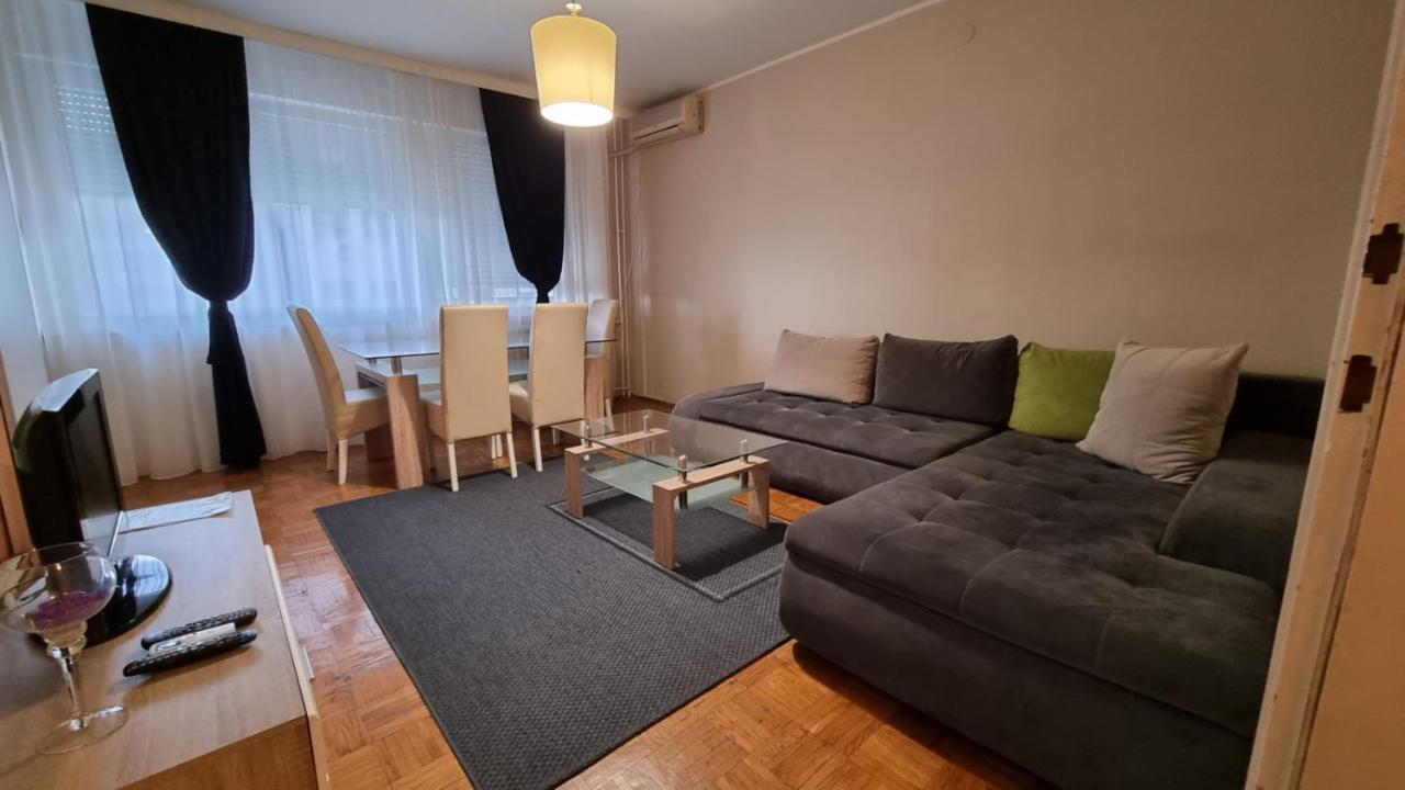 Slavija Square Apartments Beograd Bagian luar foto