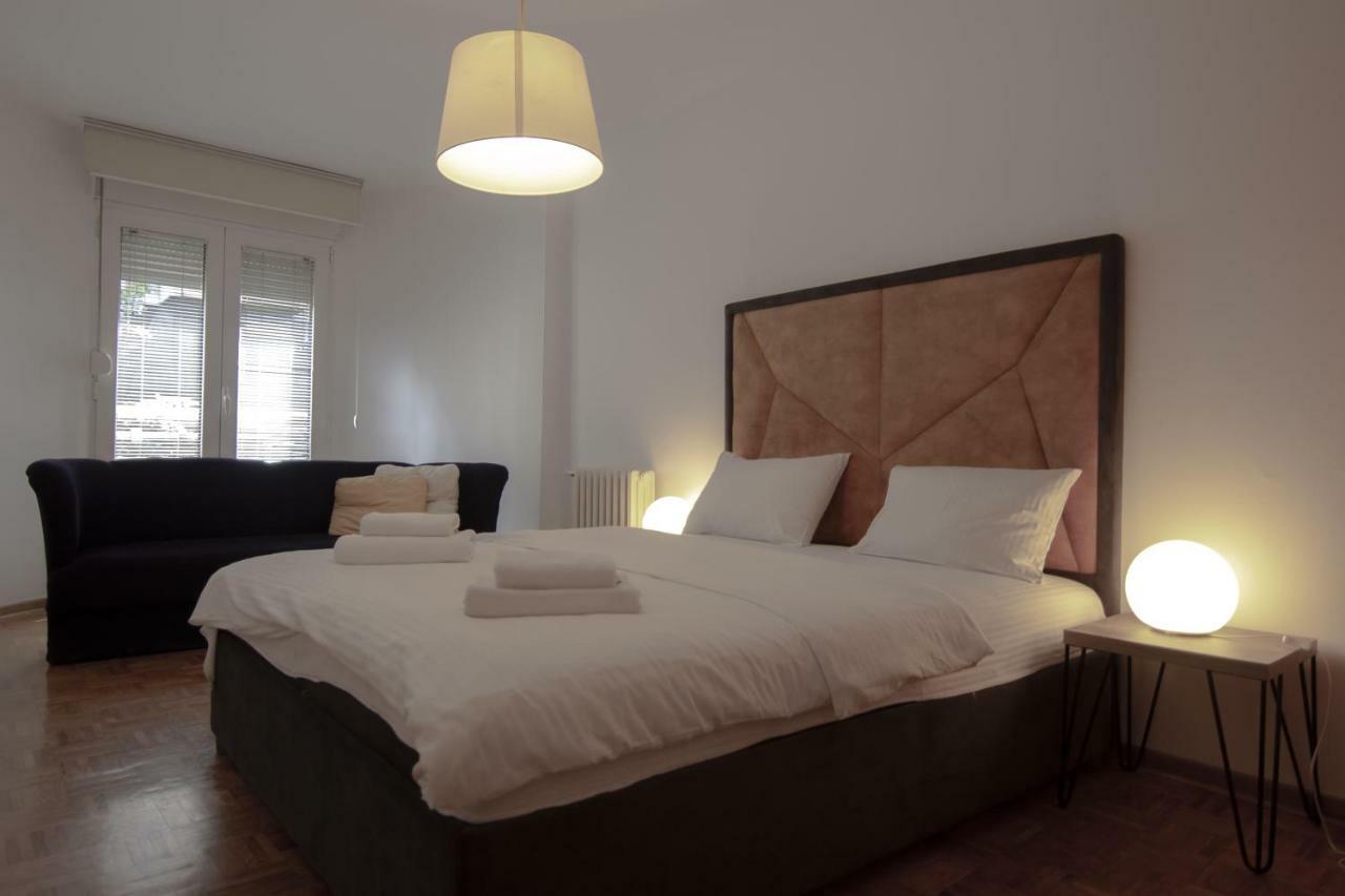 Slavija Square Apartments Beograd Bagian luar foto